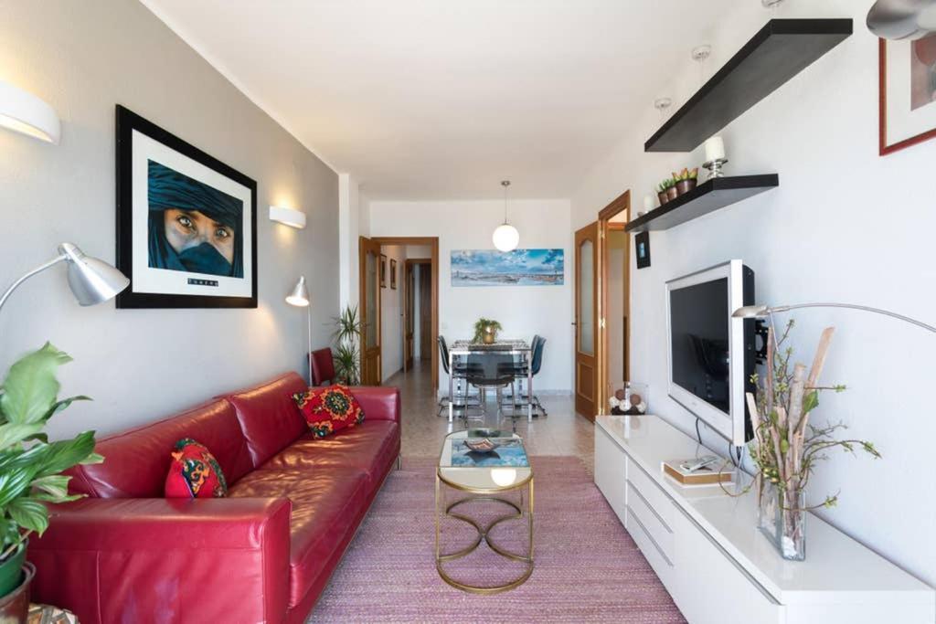 Apartment In Front Of The Beach Pineda de Mar Exterior photo