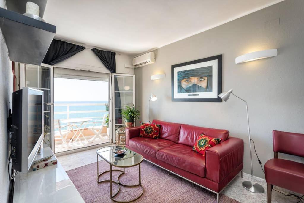 Apartment In Front Of The Beach Pineda de Mar Exterior photo